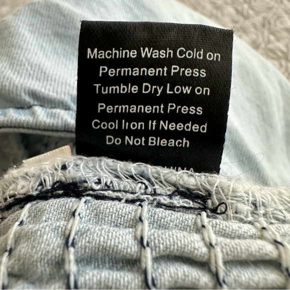 POL Denim Smocked Halter Crop Top Light Blue Wash Tie Neck Size S - Picture 7 of 7